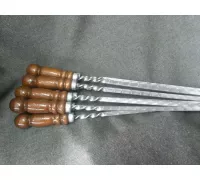 Шампур с деревянной ручкой (жестянка)